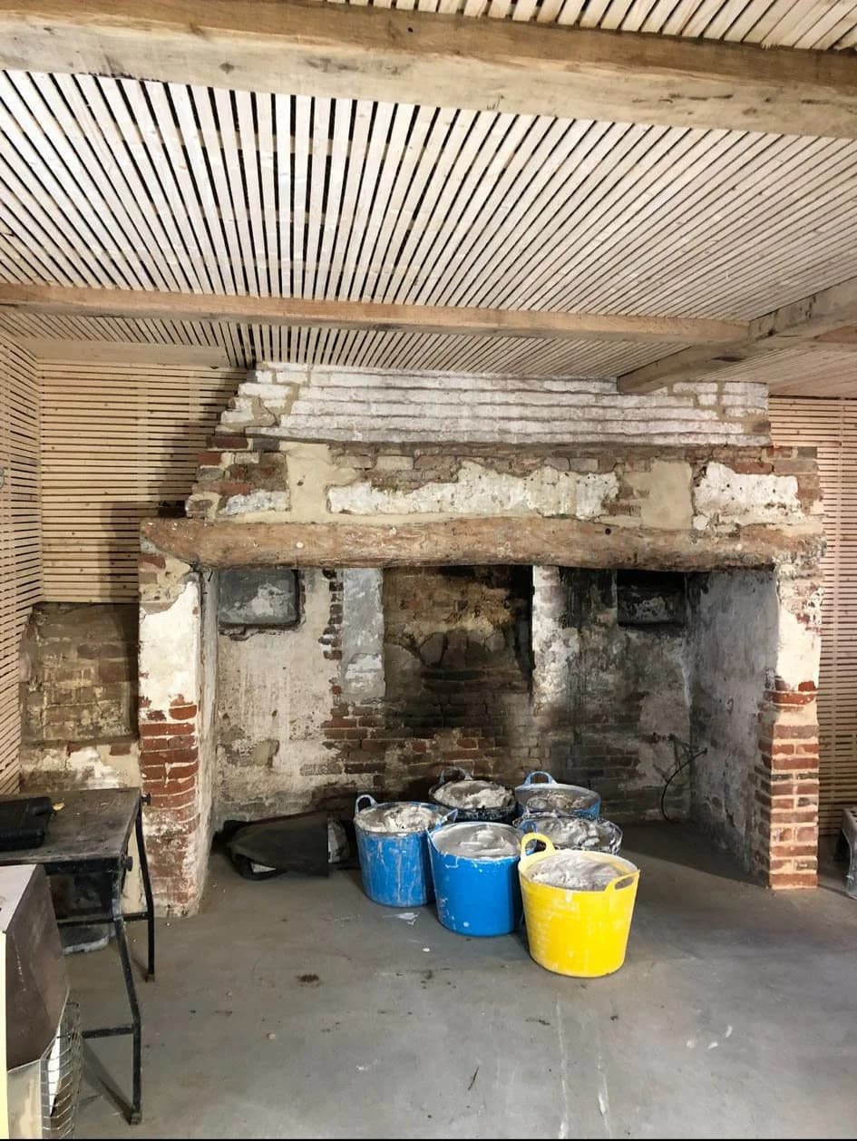 Internal lime plastering - Image 2