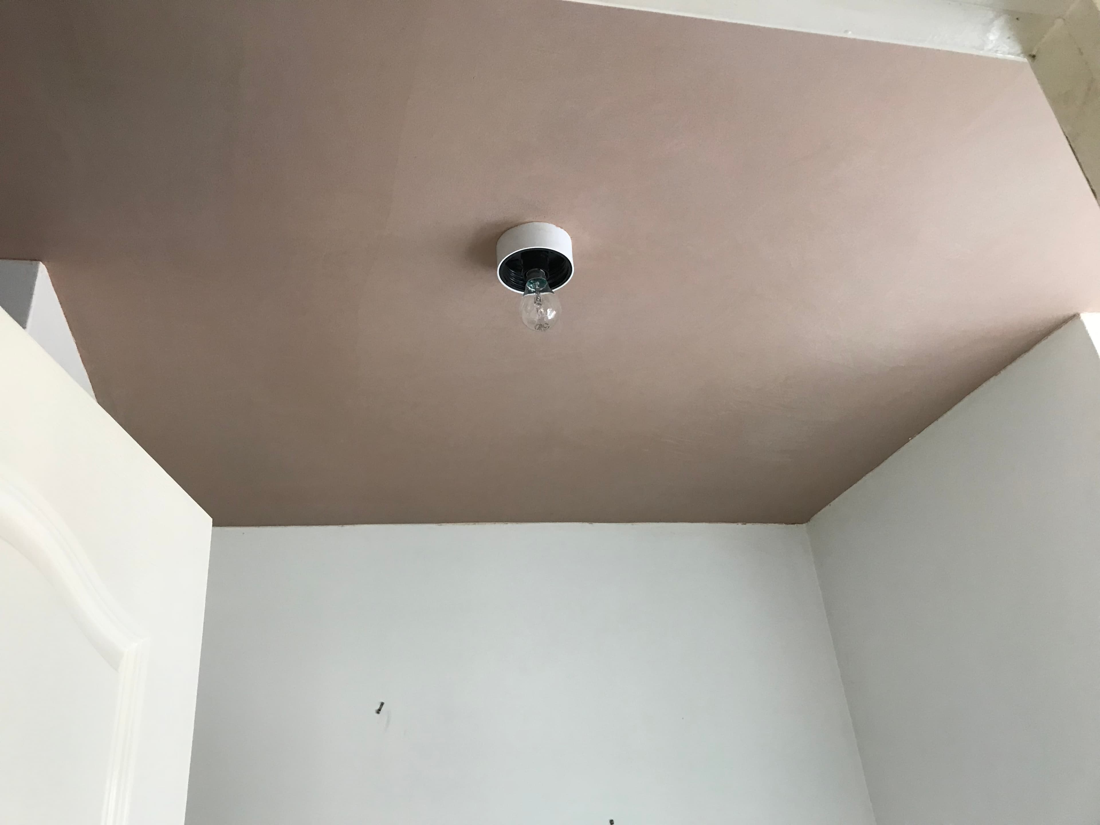 Skimming walls and ceilings - Image 31