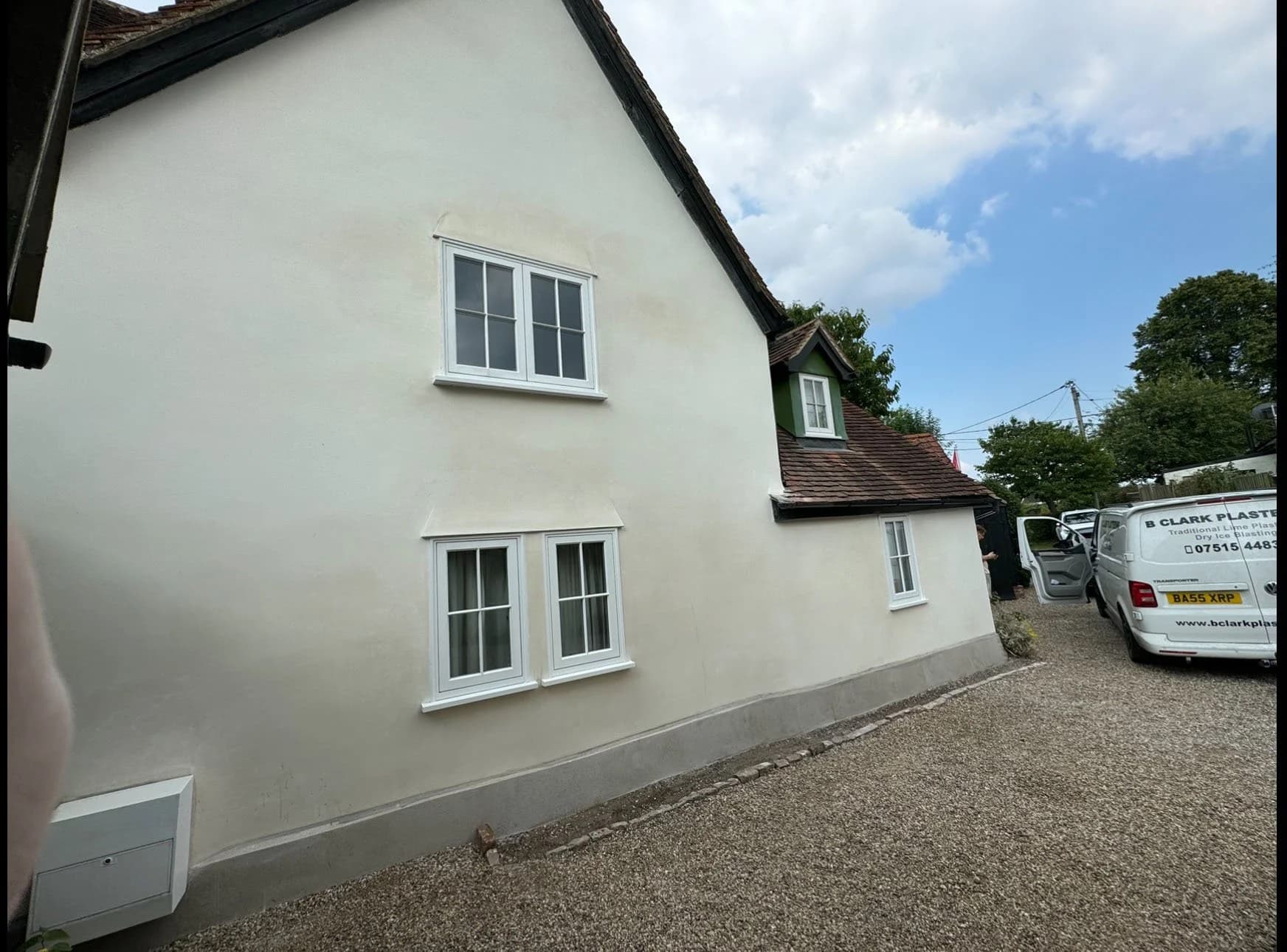 External Lime Plastering and Pargetting - Image 14