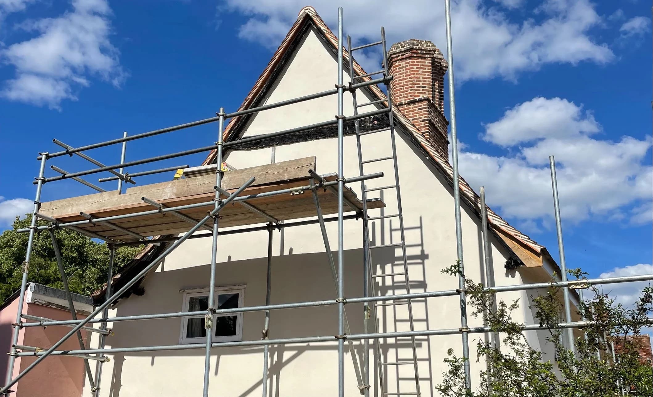 External Lime Plastering and Pargetting - Image 20